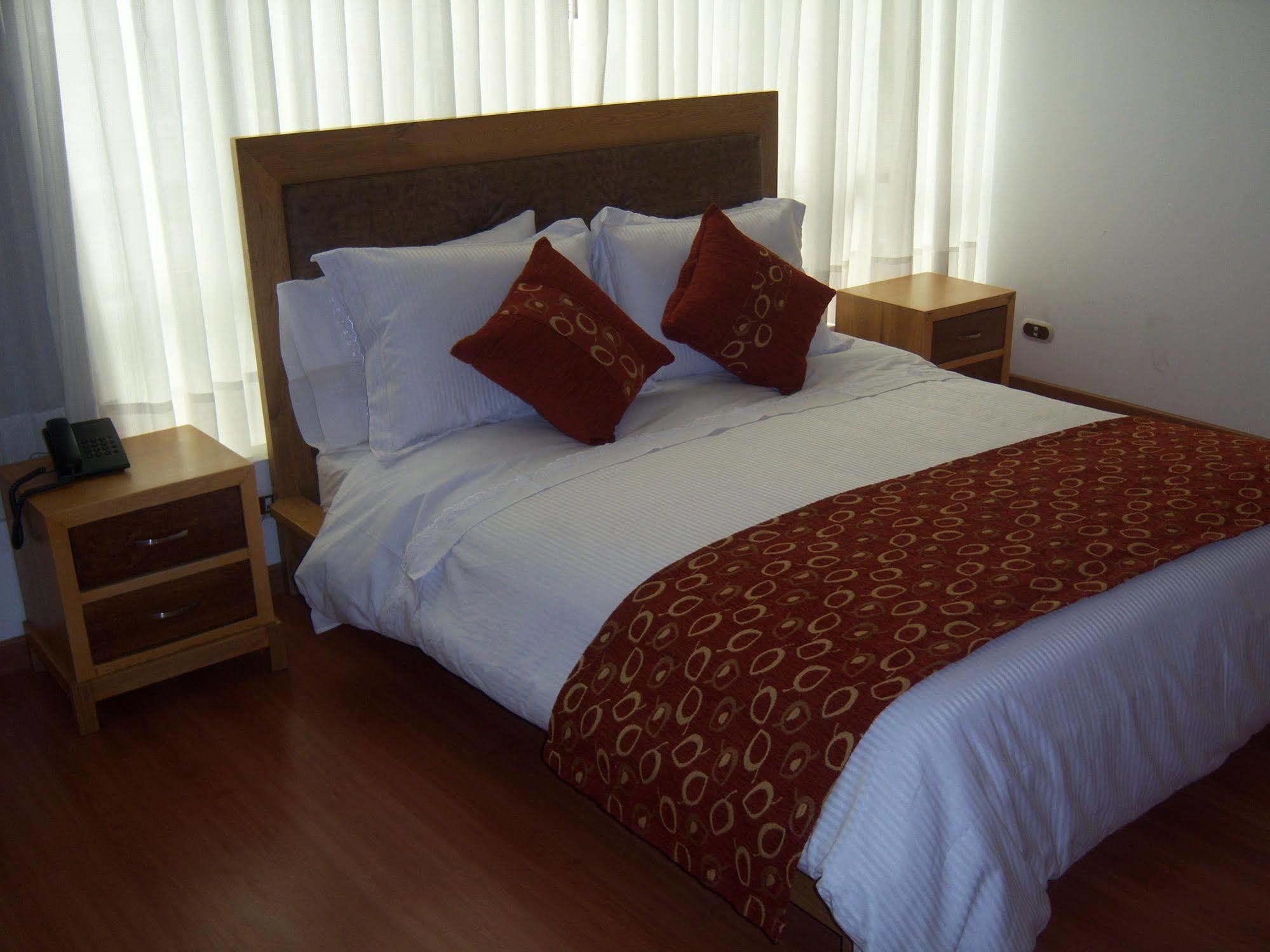 Hotel Airport Travel Богота Экстерьер фото